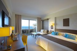 Deluxe guestroom sea view